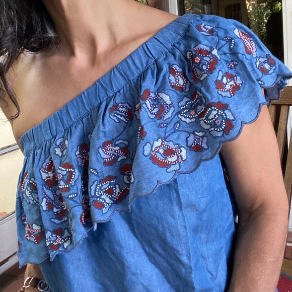 LED Lux Essential Denim maternity one shoulder dress. Embroidered. Sm - Picture 5 of 6